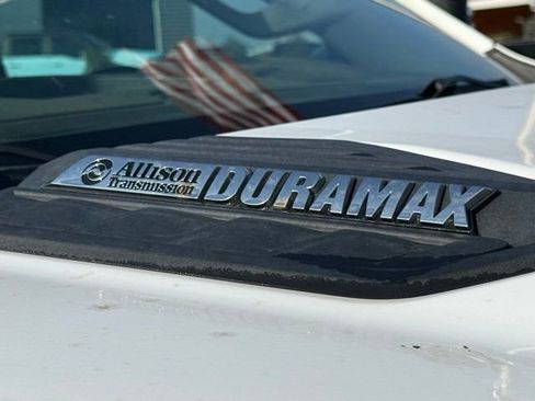 Used 2023 Chevrolet Silverado 3500 LT w/ Convenience Package image 10