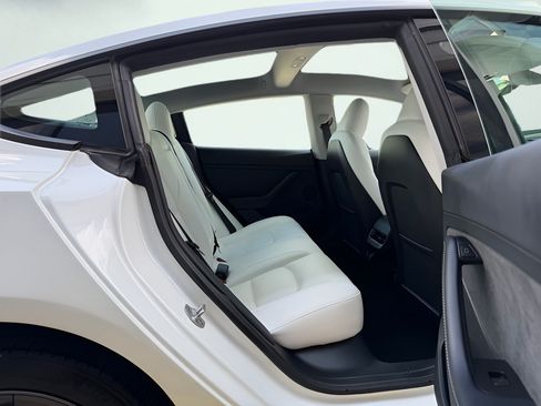 Used 2023 Tesla Model 3 Standard Range RWD image 34