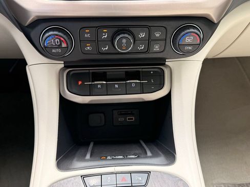 Used 2023 GMC Acadia Denali w/ Trailering Package FWD image 17