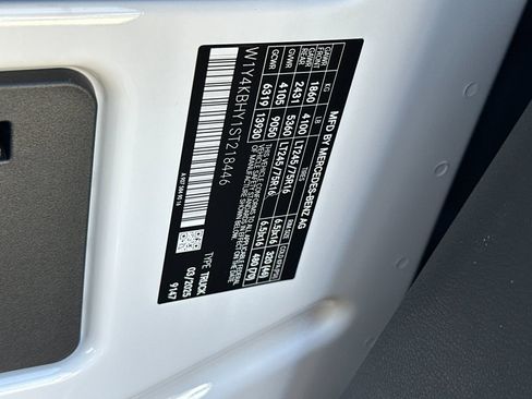 New 2025 Mercedes-Benz Sprinter 2500 image 33