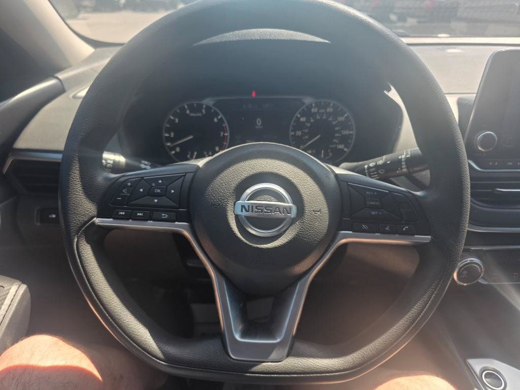 Used 2019 Nissan Altima 2.5 S FWD image 13