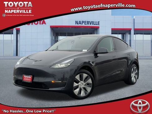 Used 2024 Tesla Model Y Long Range image 1