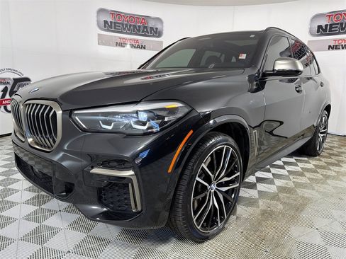 Used 2022 BMW X5 M50i image 9