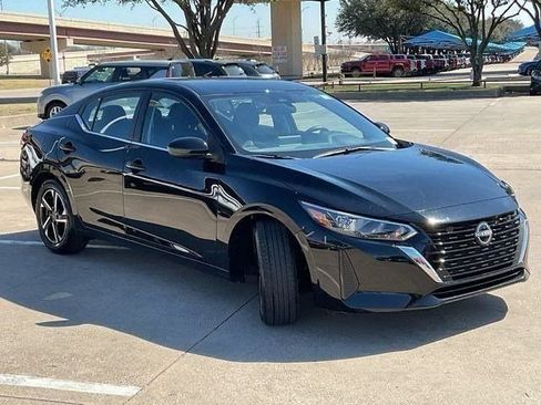 Used 2025 Nissan Sentra SV FWD image 3