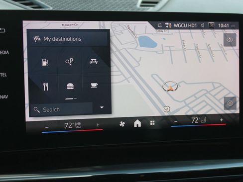 Used 2024 BMW X1 xDrive28i w/ Technology Package image 25