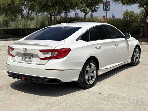 Used 2019 Honda Accord EX image 3