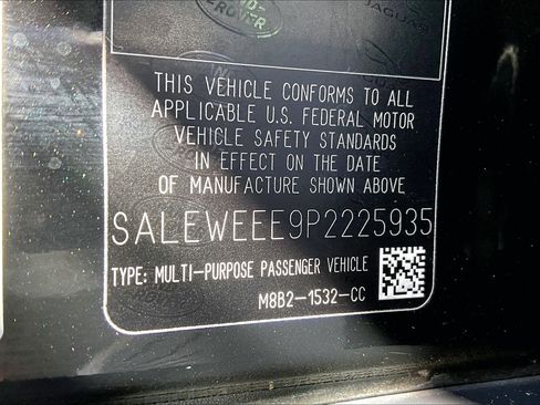 Used 2023 Land Rover Defender 110 V8 image 34