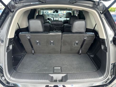 Used 2023 Honda Pilot Elite image 7