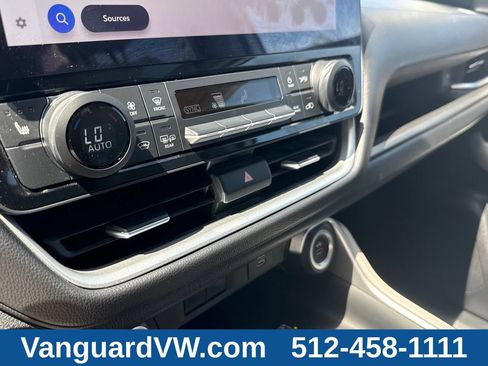 Used 2024 Toyota Grand Highlander FWD image 18