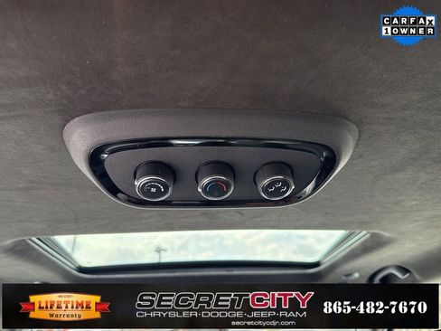 Used 2023 Dodge Durango R/T w/ Hemi Orange Plus Package image 27