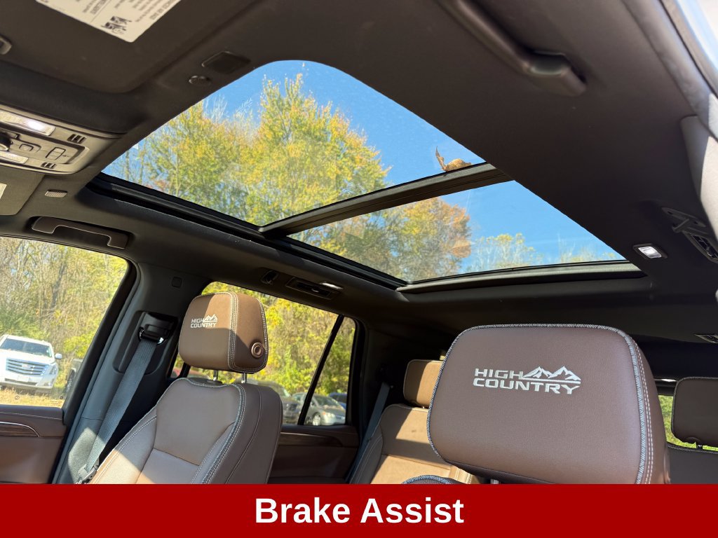 Used 2024 Chevrolet Tahoe High Country AWD/4WD image 13