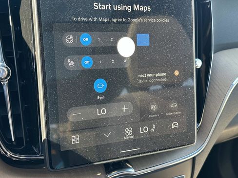 New 2026 Volvo XC60 B5 Plus w/ Climate Package image 25