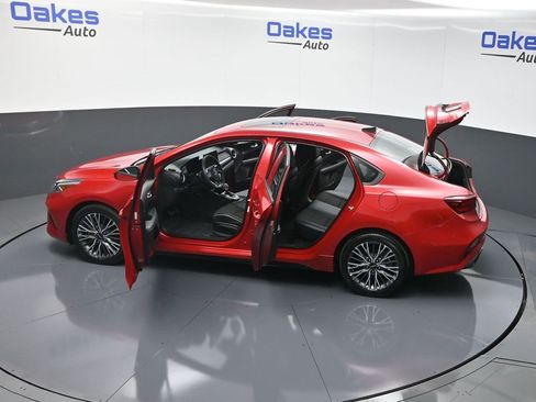 Certified 2024 Kia Forte GT-Line w/ GT-Line Premium Package image 59