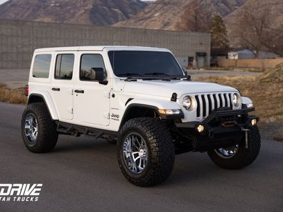 Used 2021 Jeep Wrangler Unlimited Sahara w/ Uconnect 4C Nav & Sound Group