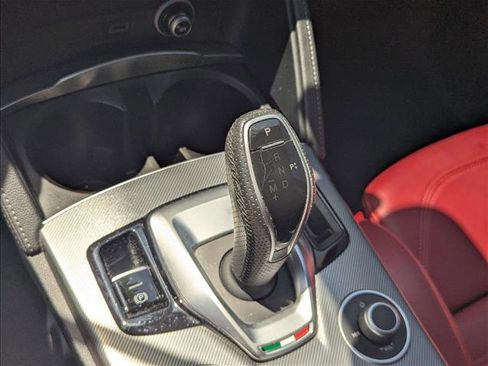 Used 2023 Alfa Romeo Stelvio Veloce AWD/4WD image 5