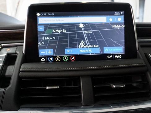 Used 2021 Chevrolet Tahoe Premier w/ Premium Package image 27