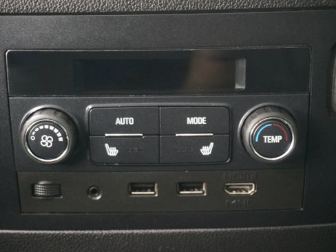 Used 2019 Chevrolet Tahoe Premier AWD/4WD image 14