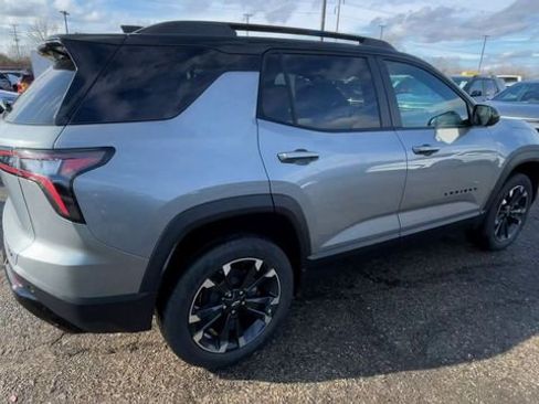 New 2026 Chevrolet Equinox RS w/ Convenience Package III AWD/4WD image 2