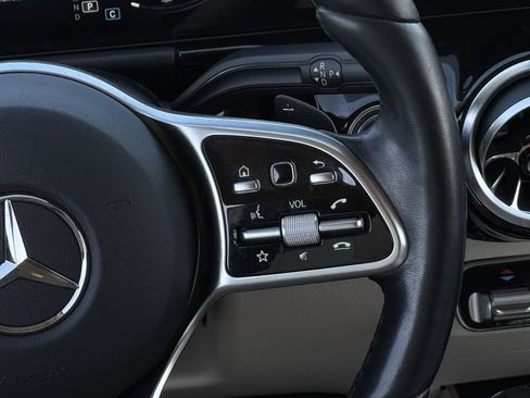 Used 2023 Mercedes-Benz GLA 250 4MATIC image 15