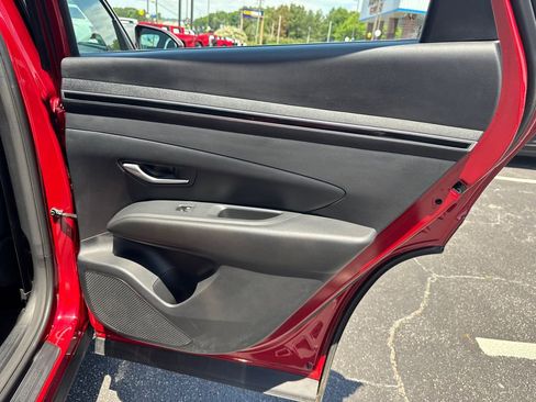 Used 2022 Hyundai Tucson SE FWD image 17
