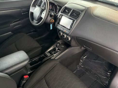 Used 2024 Mitsubishi Outlander Sport ES image 18