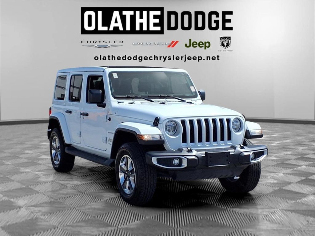 Used 2022 Jeep Wrangler Unlimited Sahara w/ Cold Weather Group AWD/4WD image 30