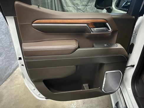 Used 2023 GMC Sierra 1500 Denali w/ Technology Package image 12