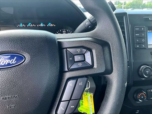Used 2020 Ford F150 XL w/ Equipment Group 101A Mid AWD/4WD image 14