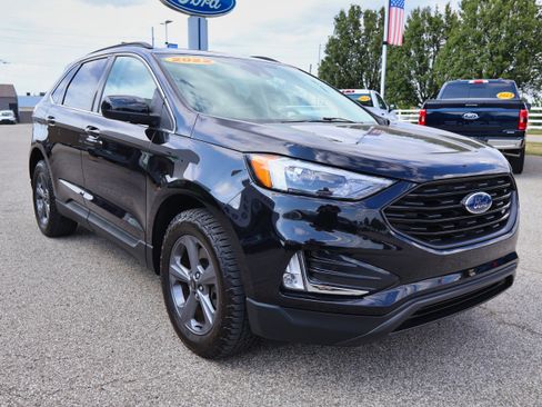 Used 2022 Ford Edge SEL w/ Sport Appearance Package image 7