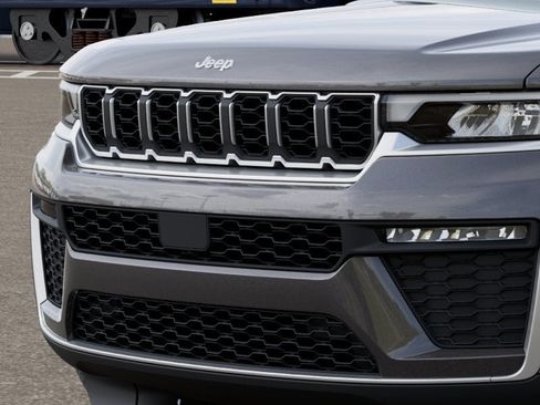 New 2026 Jeep Grand Cherokee Limited AWD/4WD image 39