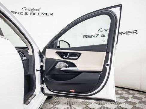 Used 2024 Mercedes-Benz E 350 4MATIC Sedan image 21