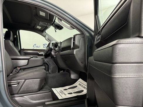 Used 2025 Chevrolet Silverado 1500 LT image 15