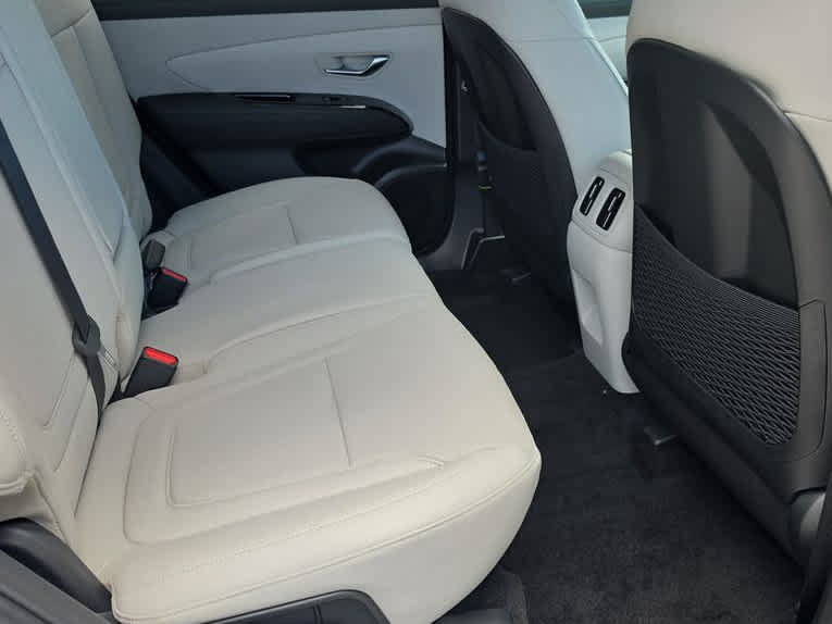 New 2026 Hyundai Tucson Limited w/ Tow & Go Package FWD image 22