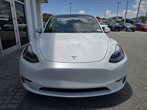 Used 2022 Tesla Model Y Performance AWD/4WD image 2