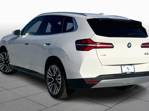Used 2026 BMW X3 xDrive30 w/ Premium Package image 12