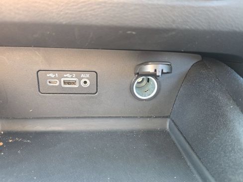 Used 2025 Nissan Altima 2.5 SV FWD image 32