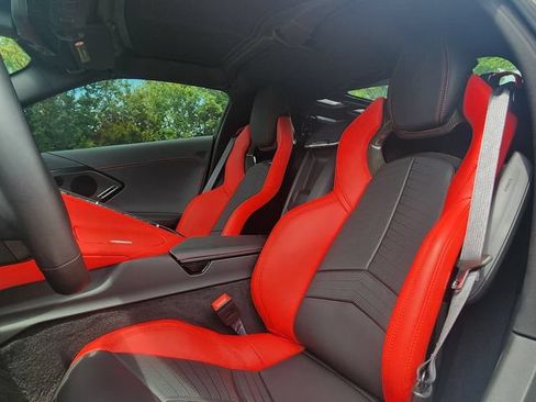 Used 2023 Chevrolet Corvette Stingray Preferred Cpe w/ Z51 Performance Package RWD image 27