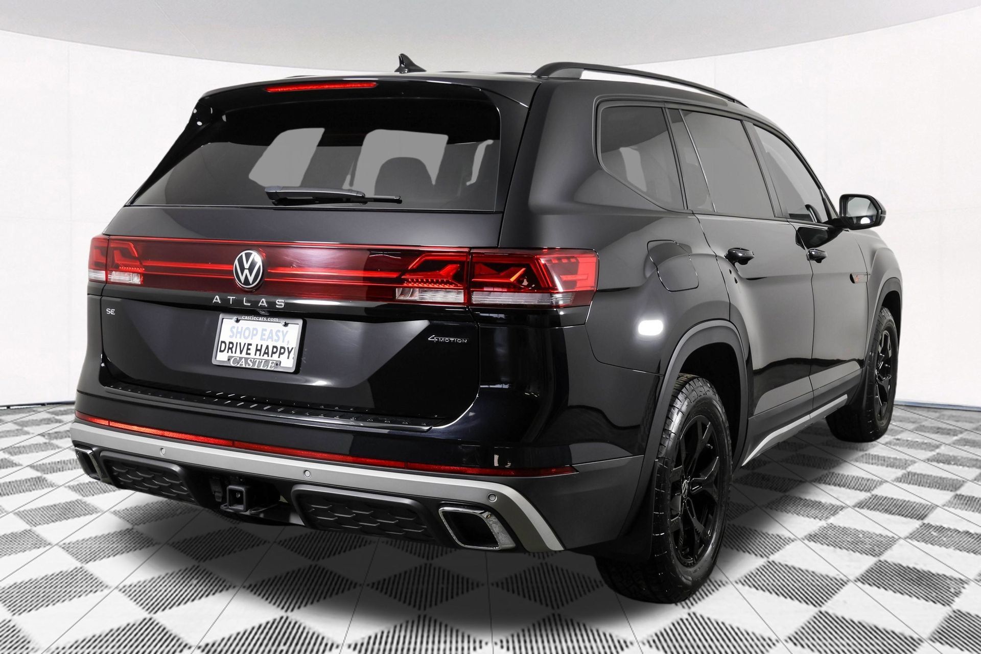 Used 2025 Volkswagen Atlas Peak Edition SE AWD/4WD image 16