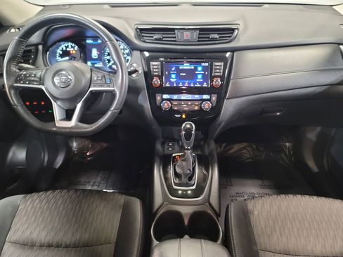 Used 2019 Nissan Rogue SV w/ Premium Package image 23