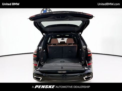Used 2024 BMW X7 xDrive40i w/ Executive Package image 15