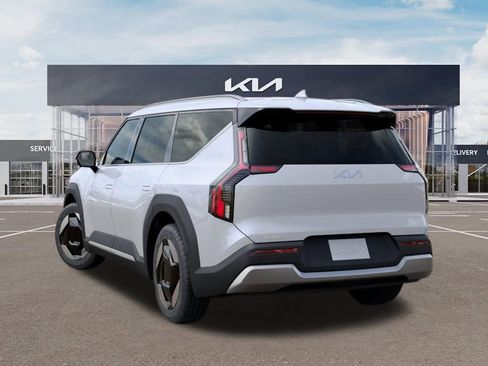 New 2026 Kia EV9 Wind image 4