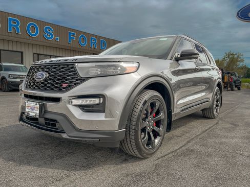 Used 2023 Ford Explorer ST w/ Equipment Group 401A AWD/4WD image 2