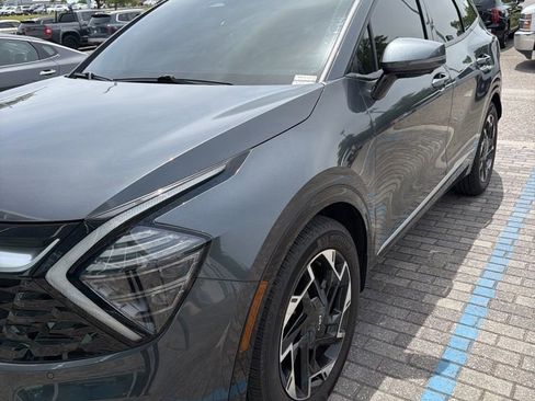 Used 2023 Kia Sportage SX image 2