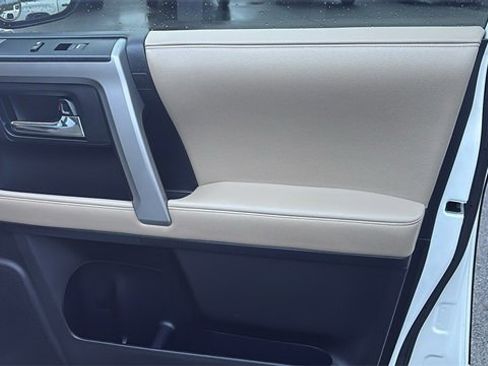 Used 2018 Toyota 4Runner Limited image 34