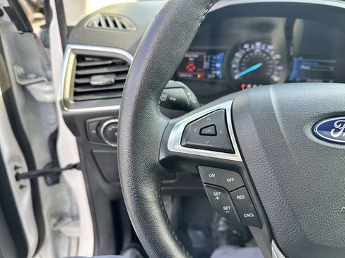 Certified 2022 Ford Edge Titanium AWD/4WD image 28