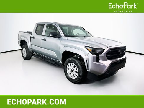 Used 2025 Toyota Tacoma SR RWD image 1