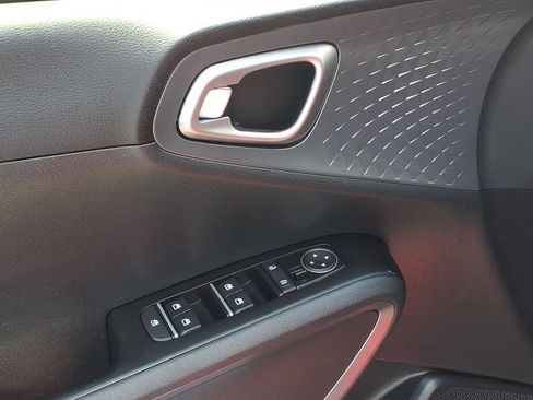 Used 2021 Kia Soul EX FWD image 4