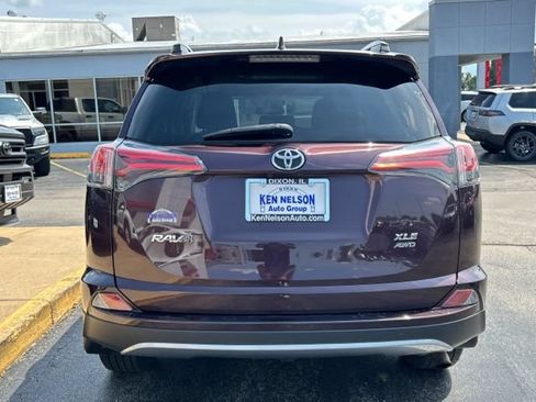 Used 2018 Toyota RAV4 XLE AWD/4WD image 8