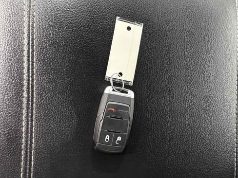 Used 2023 RAM 2500 Big Horn w/ Level 1 Equipment Group image 28