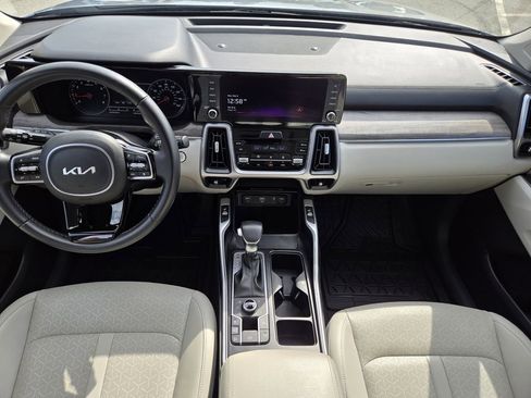Certified 2023 Kia Sorento X-Line EX image 21